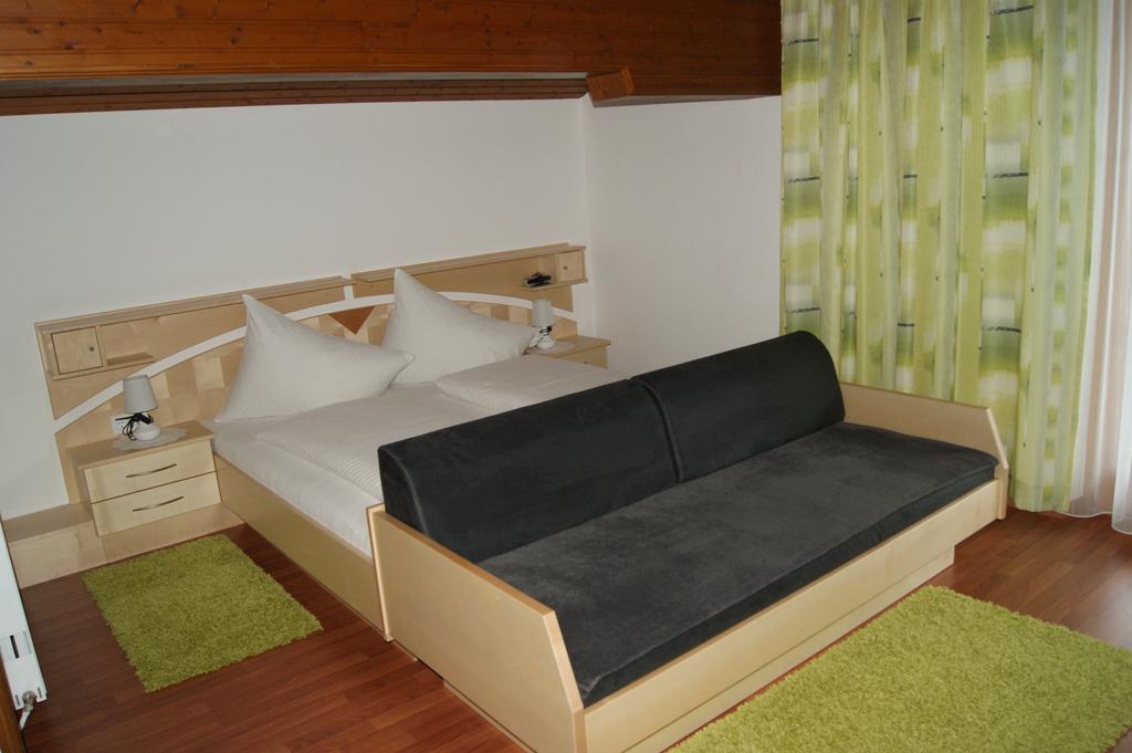 Hotel Garni Haus Anita Liesing Exterior photo