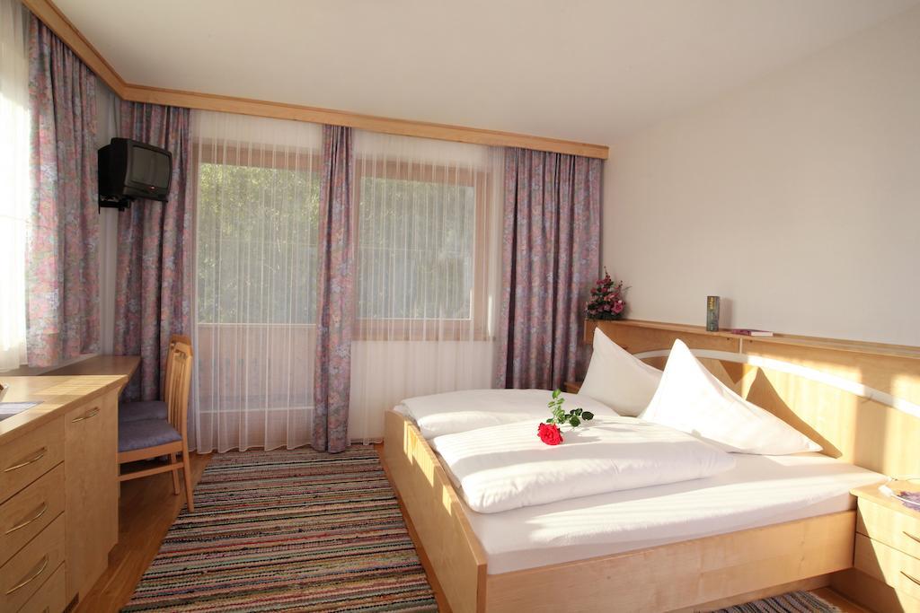 Hotel Garni Haus Anita Liesing Room photo